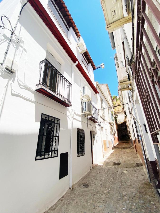 Apartamentos Indalo A Los Pies Del Albaicin Granada Bagian luar foto